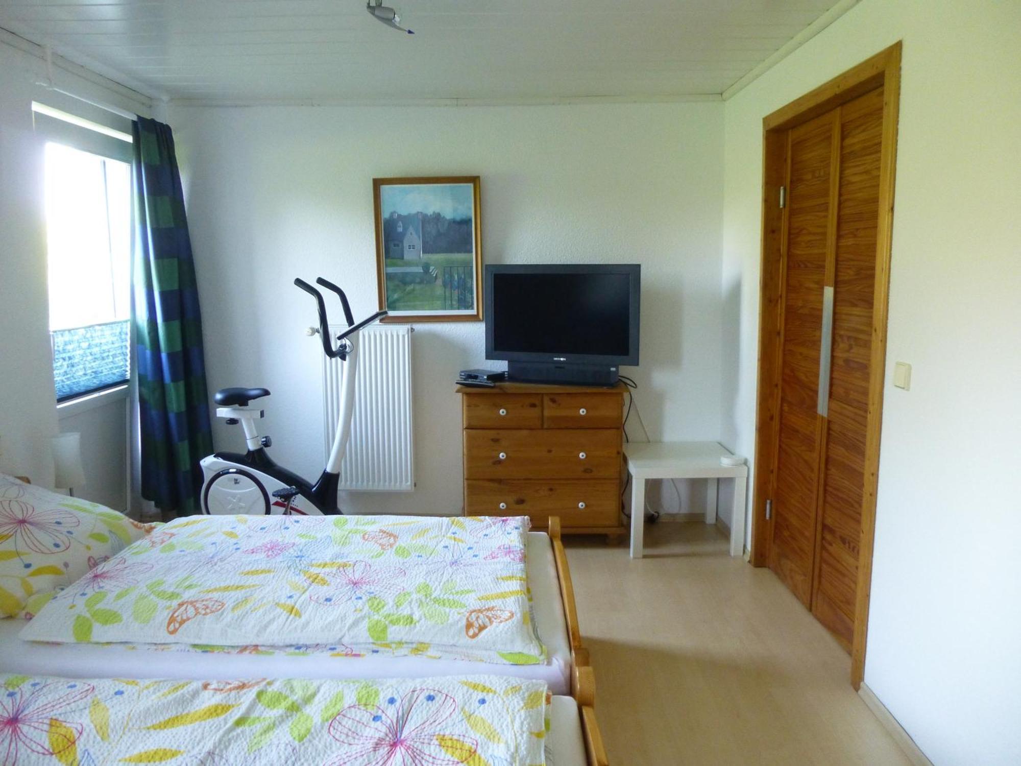 Ferienwohnung Stoeterau - Ebenerdige Fewo Mit Sonnenterrasse Erfde Exterior foto